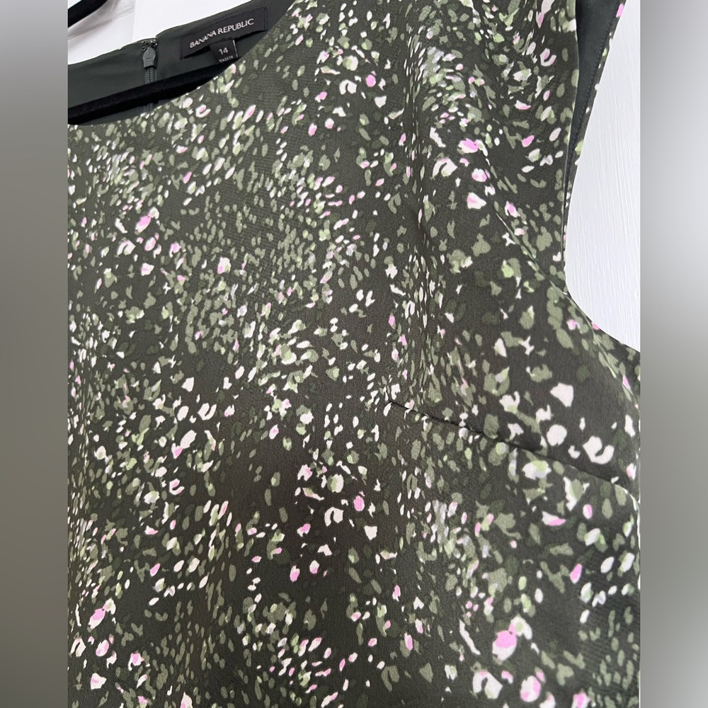 Banana Republic Olive Floral Mini Dress Size 14 - Picture 4 of 11